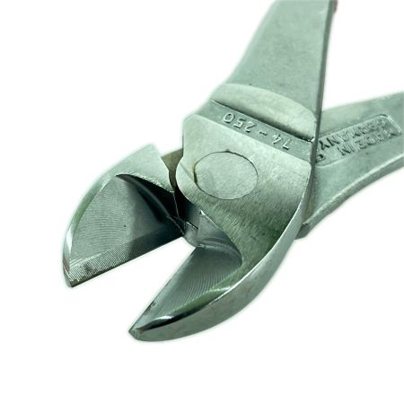  KNIPEX クニペックス 絶縁強力斜ニッパー 1000V 74 07 250