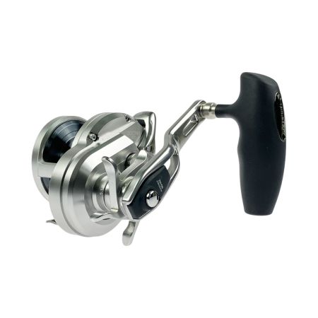  SHIMANO シマノ 両軸リール 17オシアジガー 2001NR PG 左ハンドル 03674