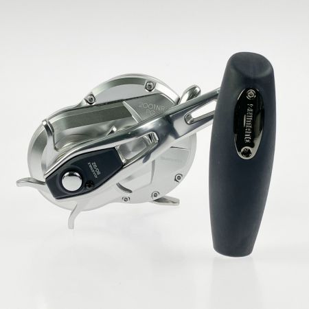  SHIMANO シマノ 両軸リール 17オシアジガー 2001NR PG 左ハンドル 03674