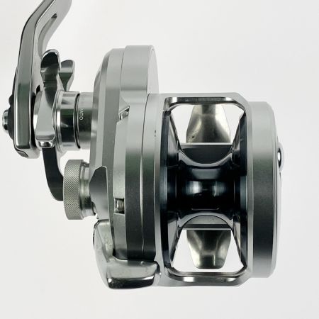  SHIMANO シマノ 両軸リール 17オシアジガー 2001NR PG 左ハンドル 03674
