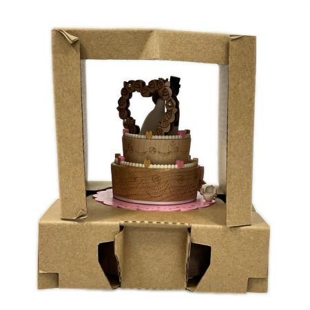   Collectible Musical Box ハンドメイド オルゴール ウエディングケーキ