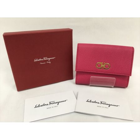  Ferragamo フェラガモ レディース 二つ折り財布 ガンチーニ ピンク