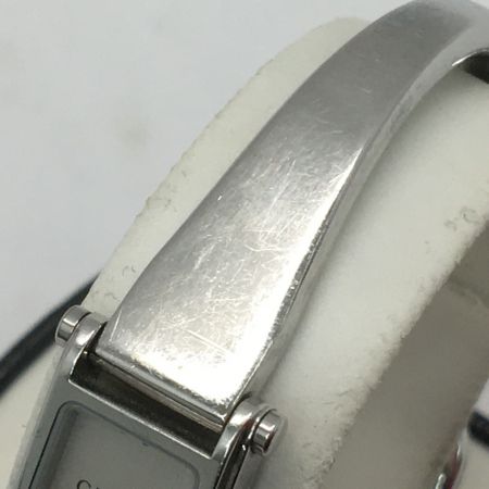  GUCCI グッチ レディース腕時計 クオーツ ホワイト ブレスウォッチ 1500L