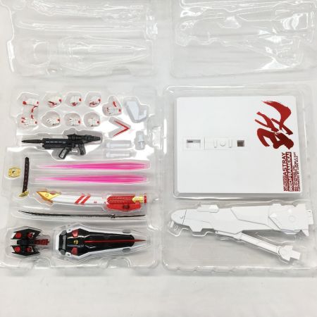  BANDAI バンダイ METAL BUILD フィギュア ガンダムアストレイレッドフレーム改 MBF-P02KAI