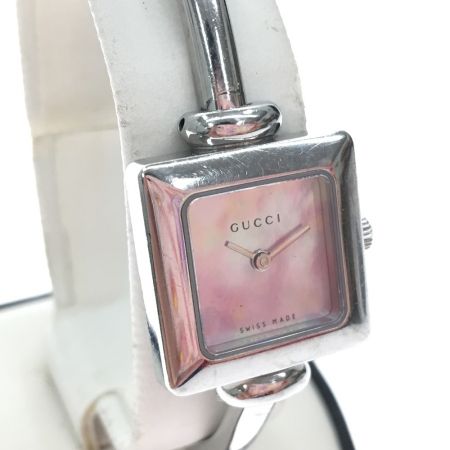  GUCCI グッチ レディース バングルウォッチ ピンクシェル文字盤 1900L