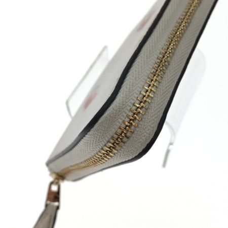  COACH コーチ レディースコンパクトウォレット ピッグプリント  F87916 ホワイト