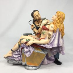 ▼▼  タトゥースタジオフィギュア TATOO-MAN & WOMAN レジン製 置物 オブジェ Bランク