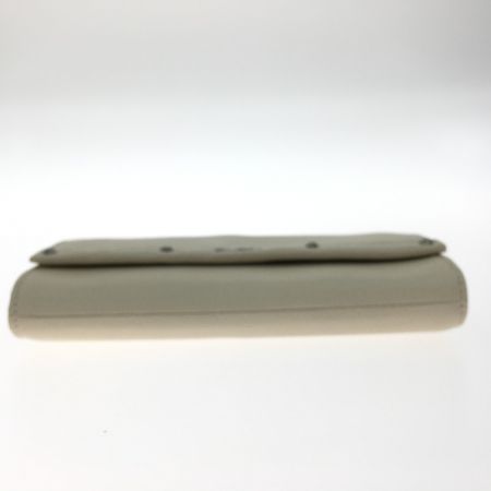  DIESEL ディーゼル 長財布 ソフトレザー  ホワイト