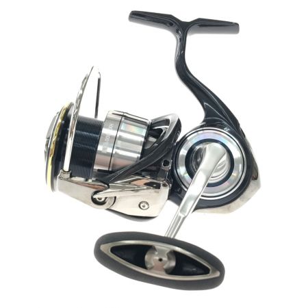  DAIWA ダイワ スピニングリール 目立った傷や汚れなし LT4000-CXH