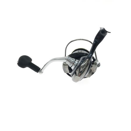  DAIWA ダイワ スピニングリール 目立った傷や汚れなし LT4000-CXH