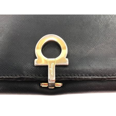  Salvatore Ferragamo サルヴァトーレフェラガモ レディース 長財布 ガンチーニ レザー ゴールド金具 ブラック