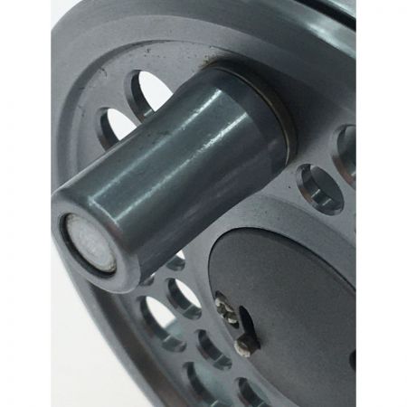  SHIMANO シマノ フライリール FREEsTONE3 シルバー