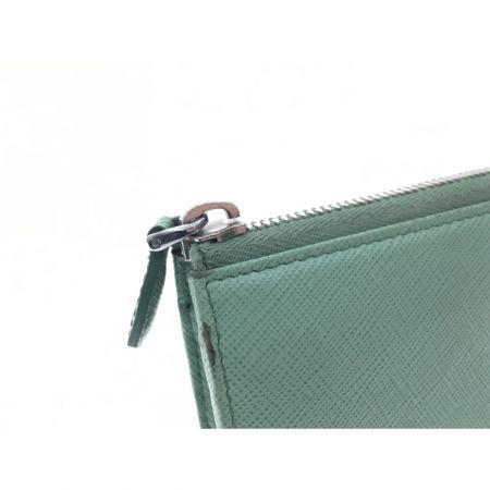  PRADA プラダ レディース 長財布 ラウンドファスナー サフィアーノ  1ML183 グリーン