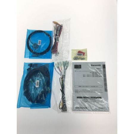  Panasonic パナソニック カーナビ Panasonic CN-HE01WD 未使用 2021年製 580427M18 ストラーダ CN-HE01WD