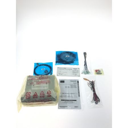  Panasonic パナソニック カーナビ 未使用 2021年製 573555M18 ストラーダ CN-HE01WD