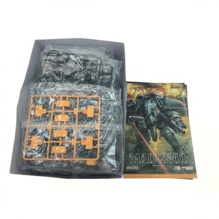  GOOD SMILE COMPANY グッドスマイルカンパニー メタルスキンパニック MADOX-01