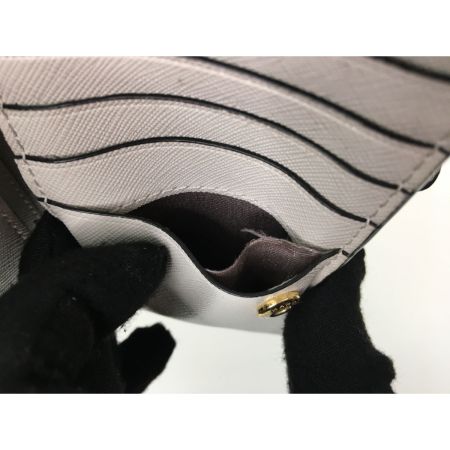  MARC JACOBS マークジェイコブス 二つ折り財布 スナップショット M0013356 グリーン×ベージュ