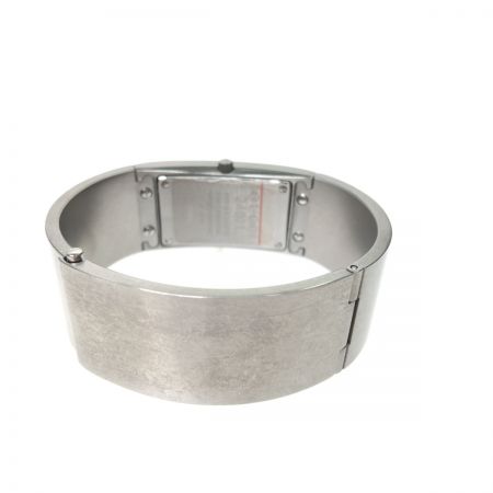  GUCCI グッチ レディース腕時計 クオーツ バングルウオッチ  2400L