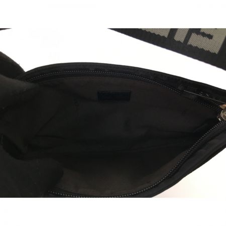  FENDI フェンディ ズッカ キャンバス ミニショルダー バケットバッグ  ブラック