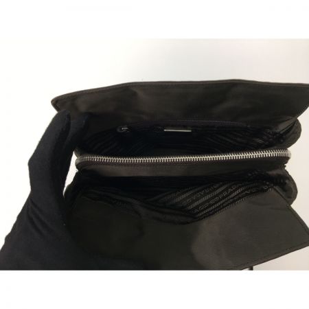  PRADA プラダ レディースショルダーバッグ チェーンショルダー B4329 ブラック×カーキ