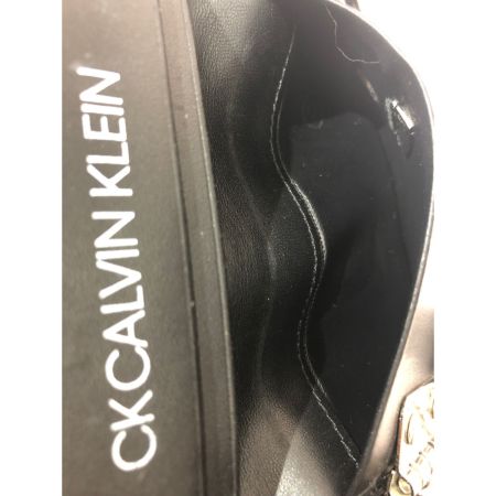  Calvin Klein カルバンクライン 小銭/カードケース兼用キーケース