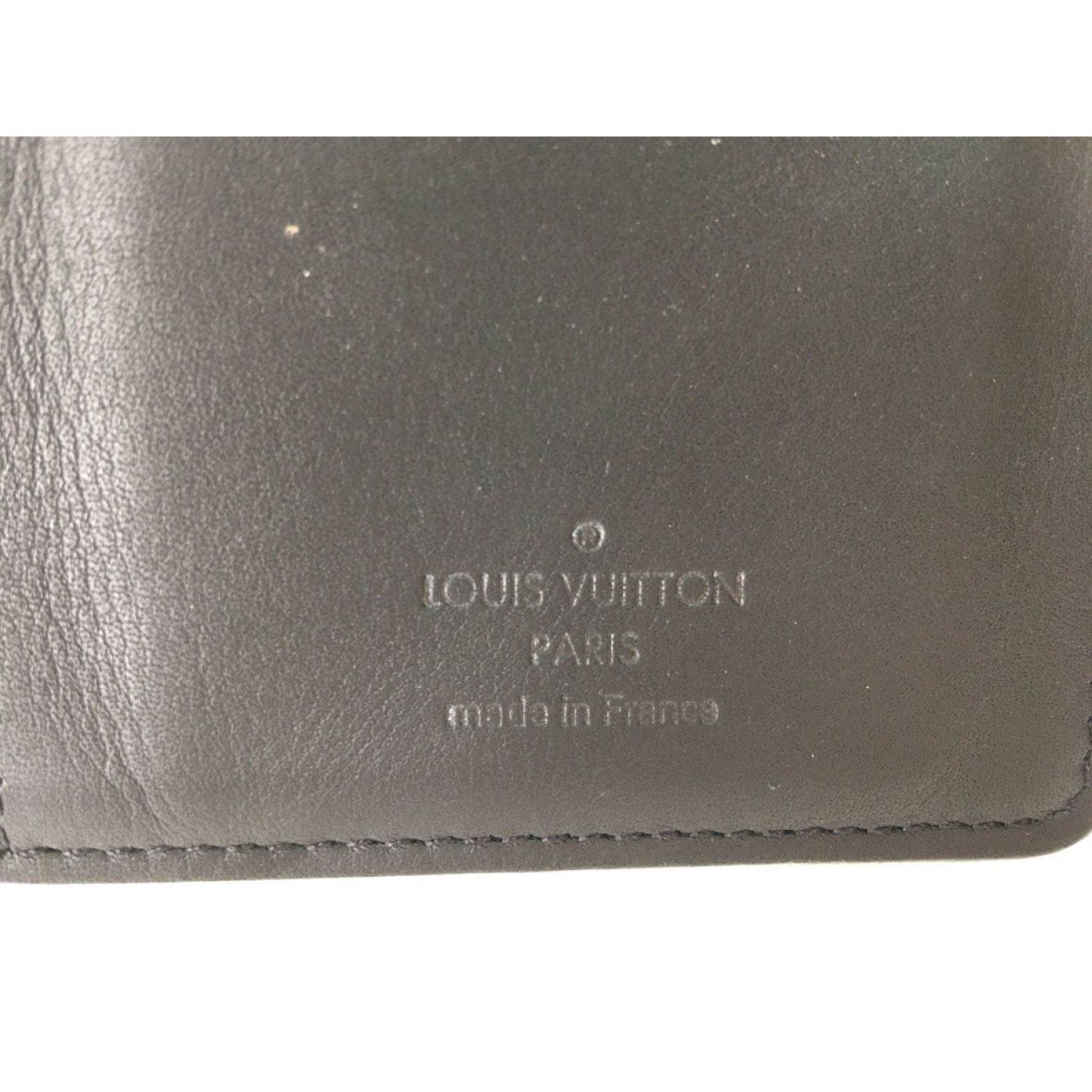 レザー皮革の種類ルイヴィトン ポルトフォイユ・ブラザ モノグラム・チタニウム 長財布