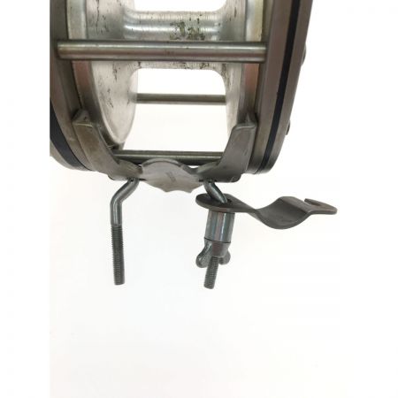  DAIWA ダイワ 大型両軸リール 手動 錆・ゴリ感あり Dynamic4000D ダイナミック4000D