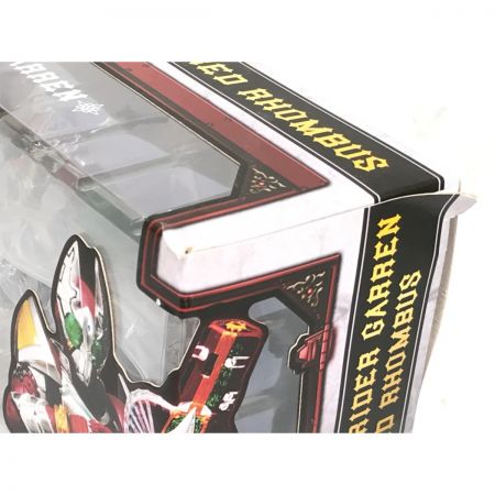  BANDAI バンダイ S.H.Figuarts 仮面ライダーギャレン&レッドランバスセット