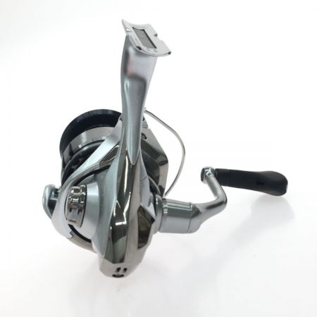  SHIMANO シマノ スピニングリール 箱付属 19 STRADIC ストラディック C3000XG