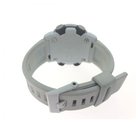  CASIO カシオ メンズ腕時計 デジアナウォッチ G-SHOCK Gショック カーボン クオーツ  GA-2000 ホワイトグレー