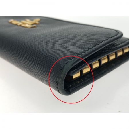  PRADA プラダ ユニセックス サフィアーノ 6連キーケース ブラック