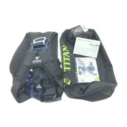▼▼ TITAN フルハーネス型安全帯 PACN-10A-BL-M ブラック Aランク