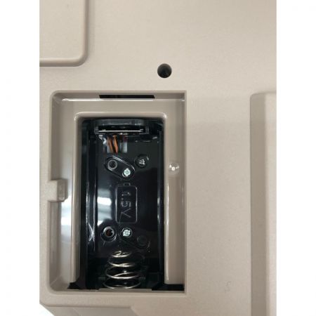   からくり時計 スモールワールド アルディ 4MN553RH ホワイト 本体のみ