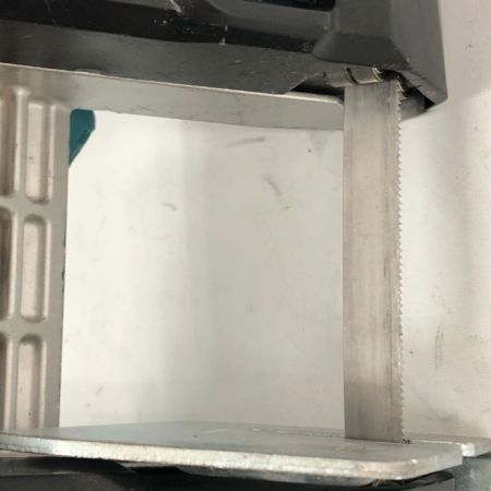  MAKITA マキタ 18v充電式ポータブルバンドソー PB183D ブルー 本体のみ