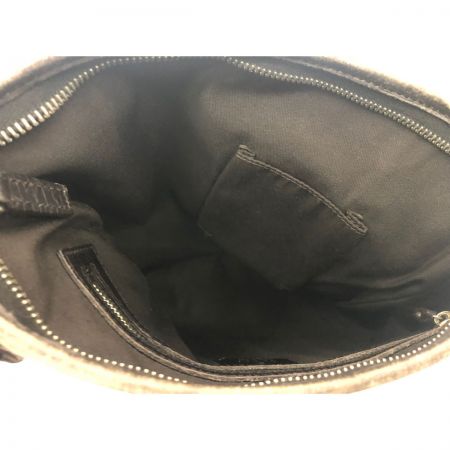  GUCCI グッチ レディース ショルダーバッグ 斜め掛け シェリーライン 長靴チャーム 144388 ブラウン