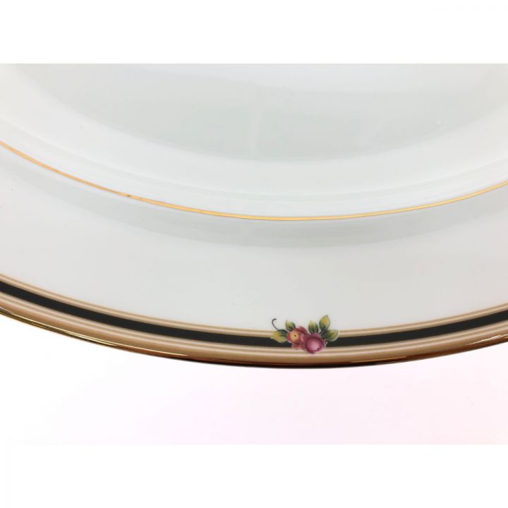 Wedgwood ウェッジウッド テーブルウェア 洋食器 CLIO クリオ オーバルプラター 1枚 大皿 パーティープレート  元箱付｜中古｜なんでもリサイクルビッグバン