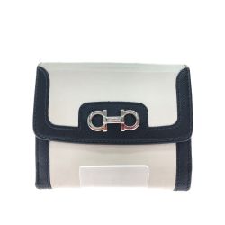 ▼▼ Salvatore Ferragamo サルヴァトーレフェラガモ レディース 二つ折り財布 Wホック  アイボリー Bランク