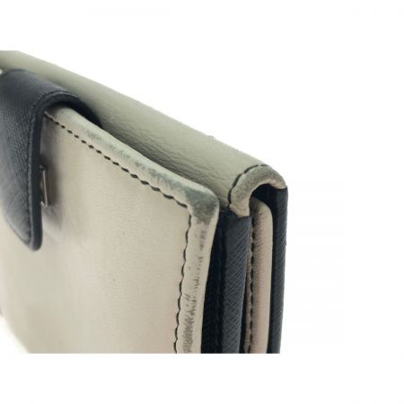  Salvatore Ferragamo サルヴァトーレフェラガモ レディース 二つ折り財布 Wホック  アイボリー