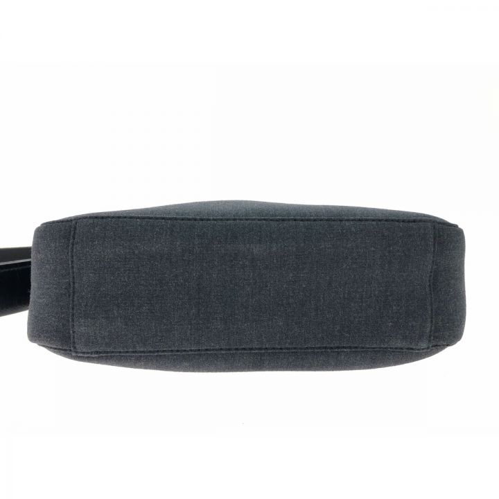 未使用✨PRADAプラダ　ショルダーバッグ　ブラック　リネアロッサ　B9339 PRADA プラダ ユニセックス ショルダーバッグ LINEA ROSSA