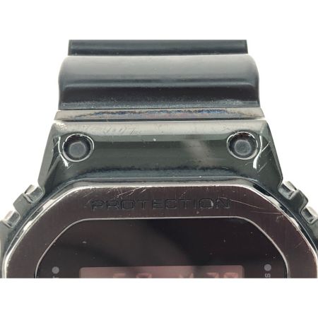  CASIO カシオ メンズ腕時計 クオーツ デジタルウォッチ G-SHOCK Gショック メタルベゼル GM-5600B