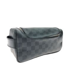 ▼▼ LOUIS VUITTON ルイヴィトン ダミエグラフィット トワレ ポーチ N47625 ブラック Bランク