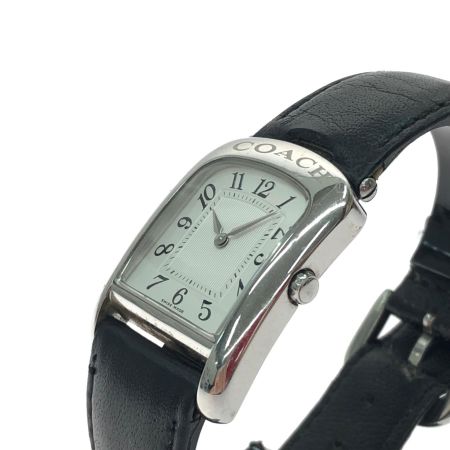 COACH コーチ レディース腕時計 クオーツ ホワイト文字盤 レザーベルト ベルト傷み有 W522