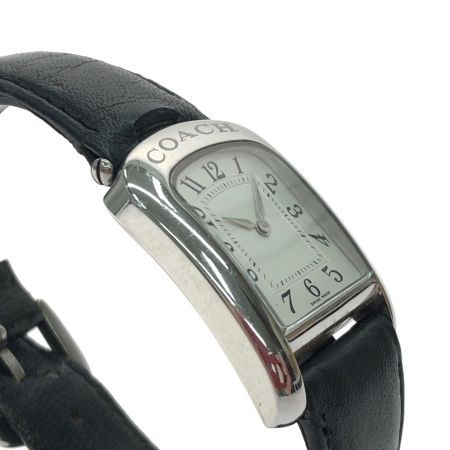 COACH コーチ レディース腕時計 クオーツ ホワイト文字盤 レザーベルト ベルト傷み有 W522