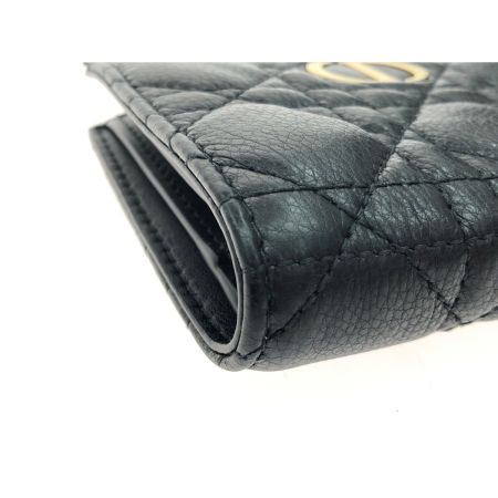  Christian Dior ディオール 二つ折り財布 Dior Caro ダリアウォレット カナージュ   S5173UWHC ブラック
