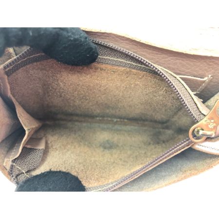  IL BISONTE イルビゾンテ ユニセックス 二つ折り財布 CLASSIC MEDIUM WALLET C0522 ベージュ