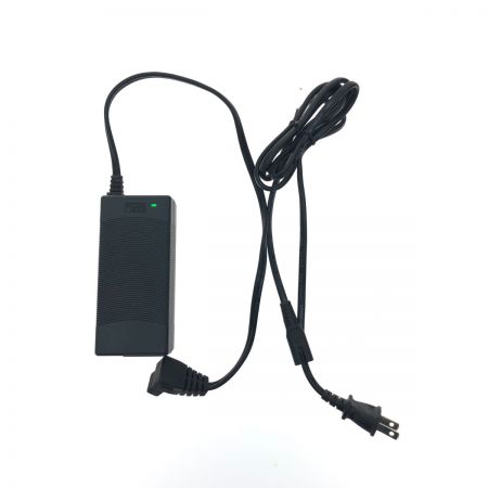  sunpie 車載冷蔵庫 アウトドア キャンプ 30L 2室構造 冷蔵 冷凍 ポータブル冷蔵庫 ブラック