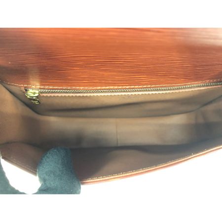  LOUIS VUITTON ルイヴィトン レディース ショルダーバッグ クロスボディ エピ サンクルー ポケット内劣化 M52193