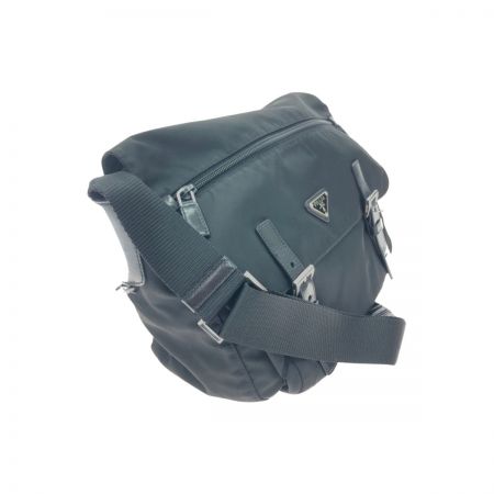  PRADA プラダ レディース ショルダーバッグ 斜め掛け ナイロン 金具 シルバー ブラック