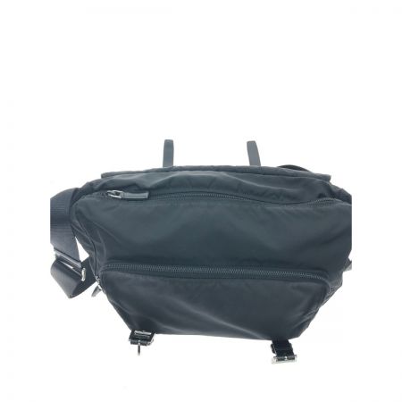  PRADA プラダ レディース ショルダーバッグ 斜め掛け ナイロン 金具 シルバー ブラック