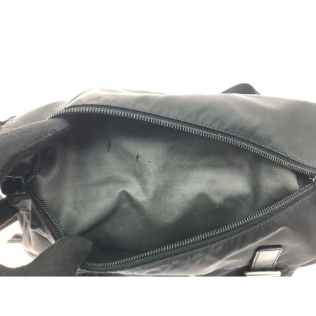  PRADA プラダ レディース ショルダーバッグ 斜め掛け ナイロン 金具 シルバー ブラック